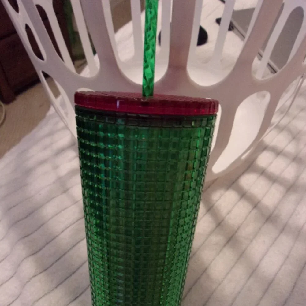 Starbucks Spring 2023 Watermelon Grid Green w/Green Straw and Pink Lid 24 oz Tum